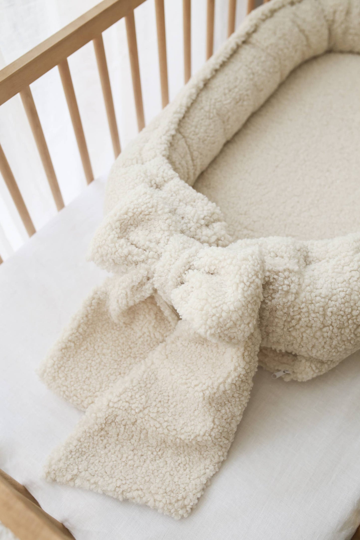 Babyly - Babynest - Teddy with Bow - (2 Colors) BABYLY