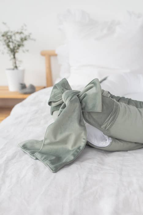 Velvet babynest with bow (5 colors) - BABYLY BABYLY
