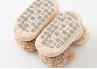 Annie & Charles® socks with non-slip sole BEAR Annie & Charles