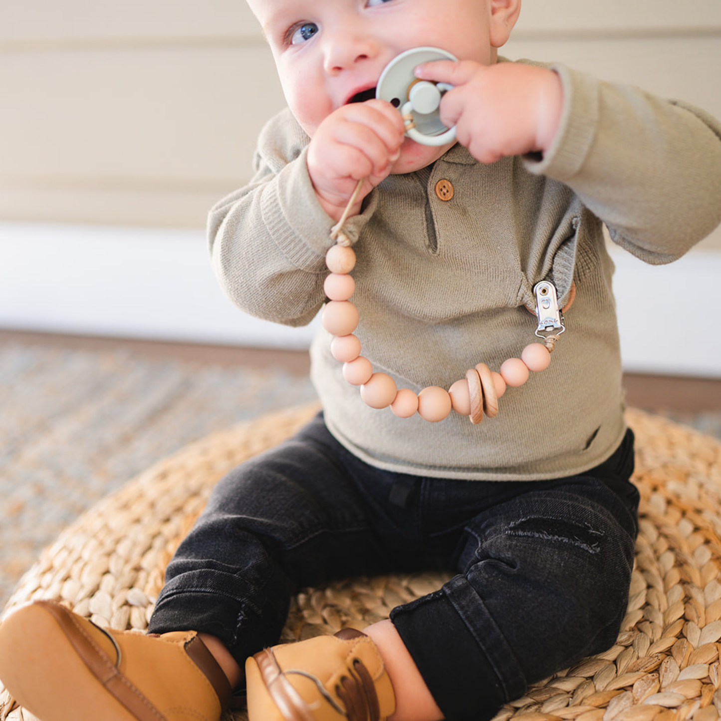Silicone Bead & Wood Ring Pacifier Clip Babeehive Goods