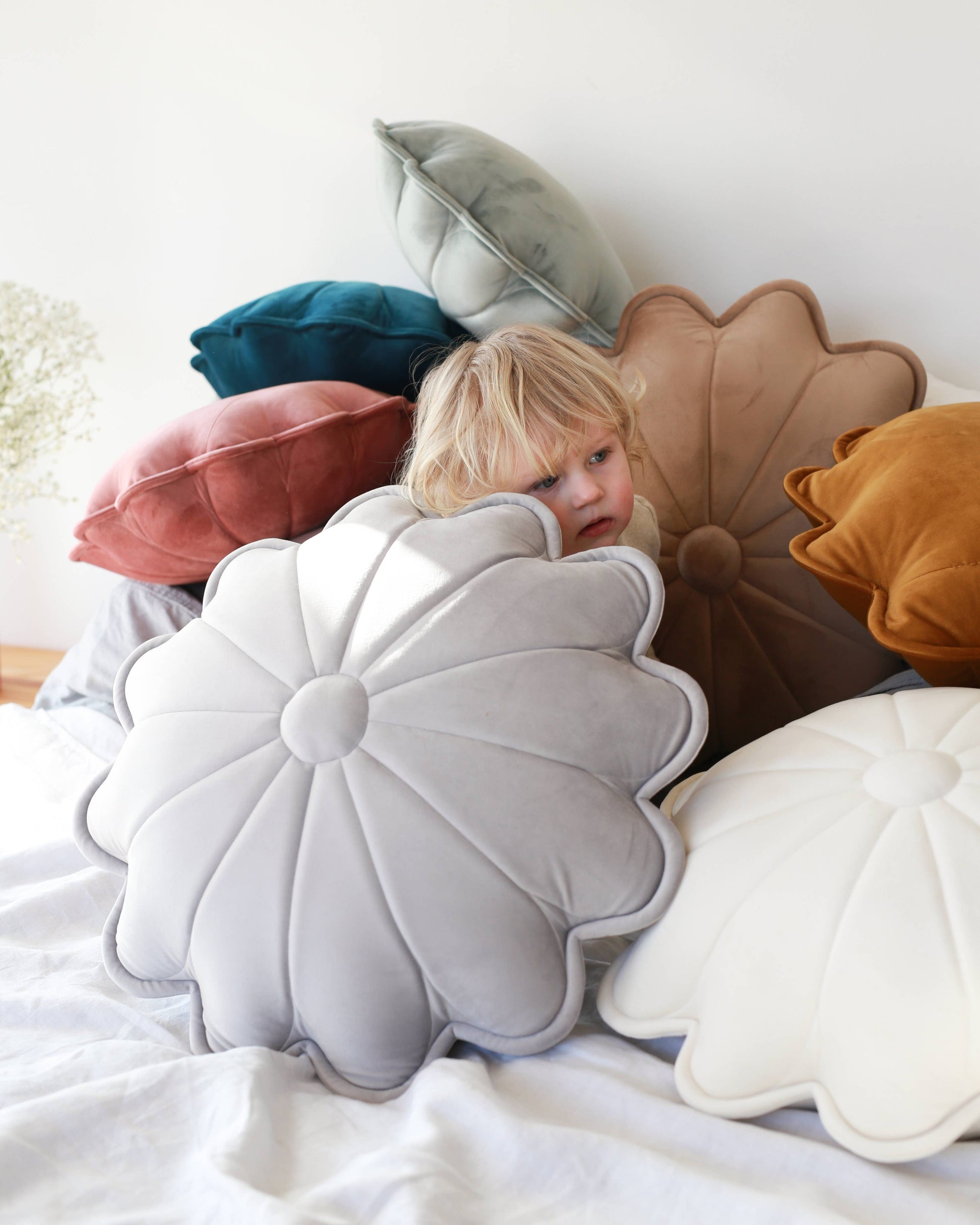 Babyly - Velvet Daisy Pillow - Small BABYLY