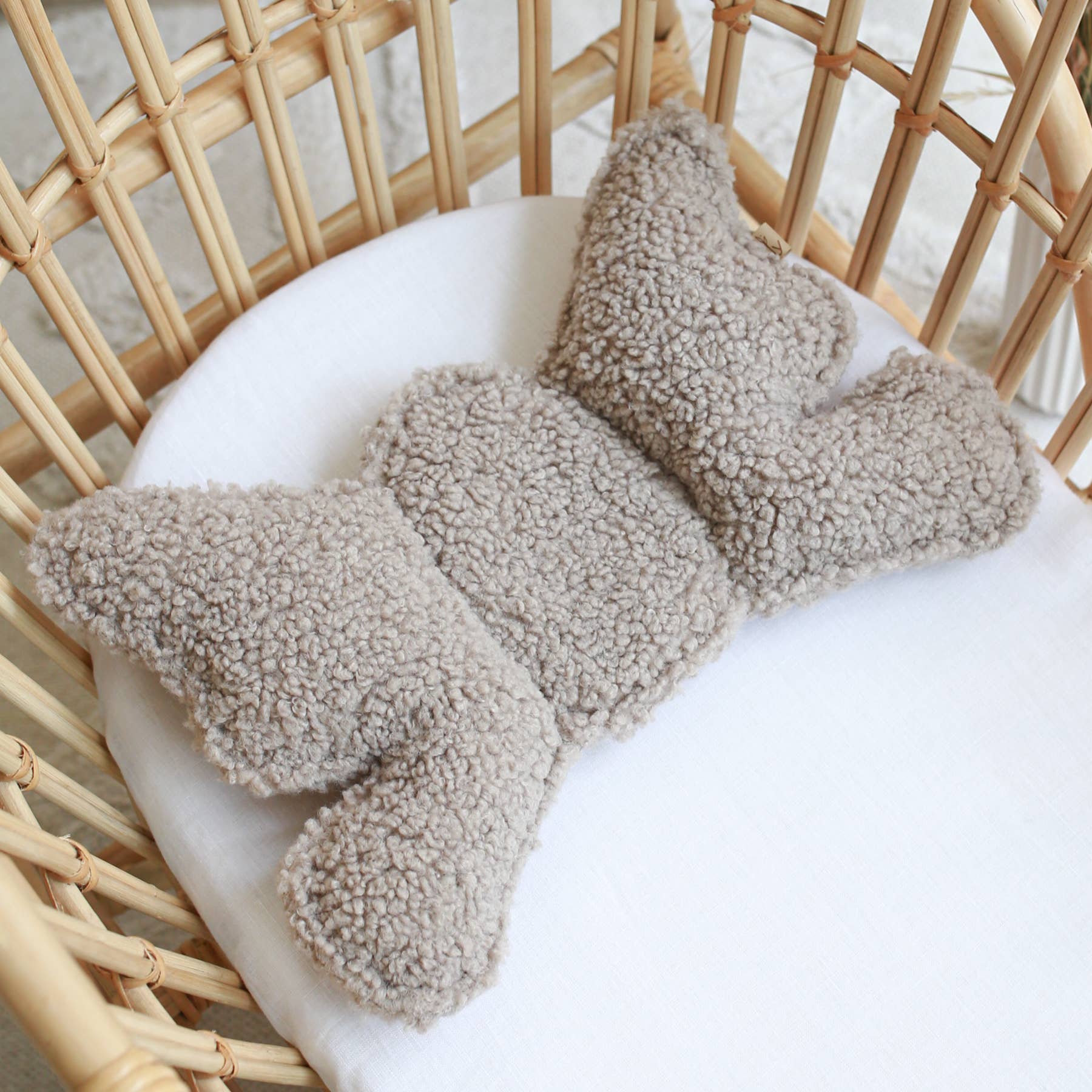 Babyly - Baby Head Support Pillow - Teddy - (Cream) BABYLY