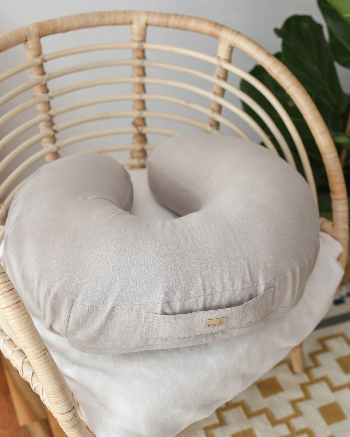 Babyly - Nursing Pillow/Breast Feeding Pillow - Linen - (Beige) BABYLY baige