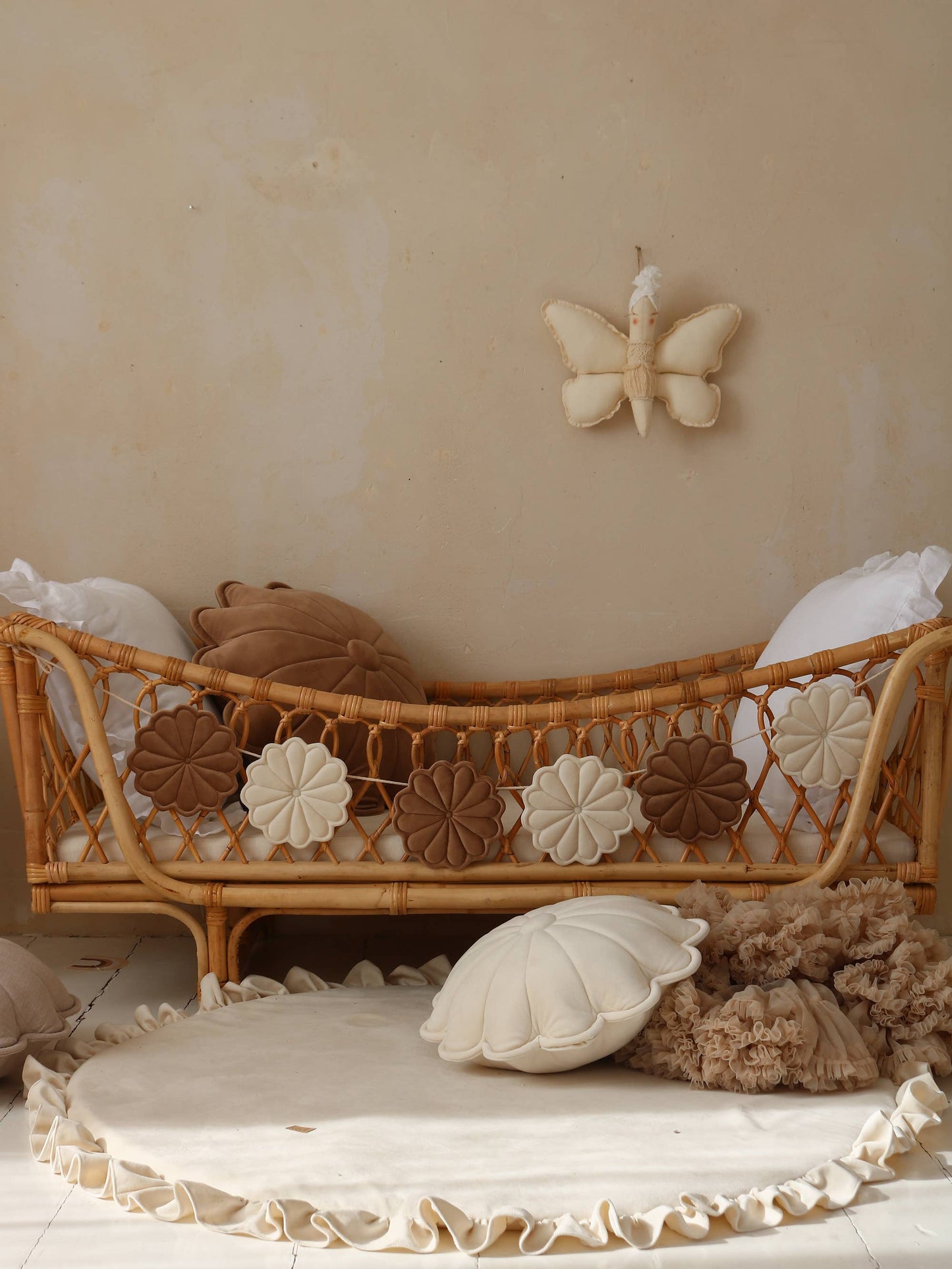 Velvet Daisy Pillow - Large BABYLY