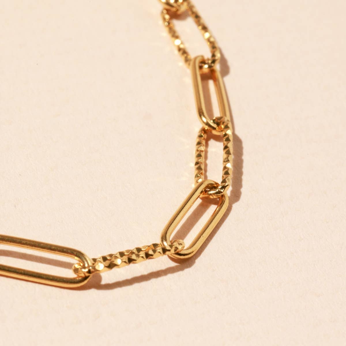 16" 18K Gold Dip Textured Paperclip Chain Necklace (Adjustable) Lilla Haven