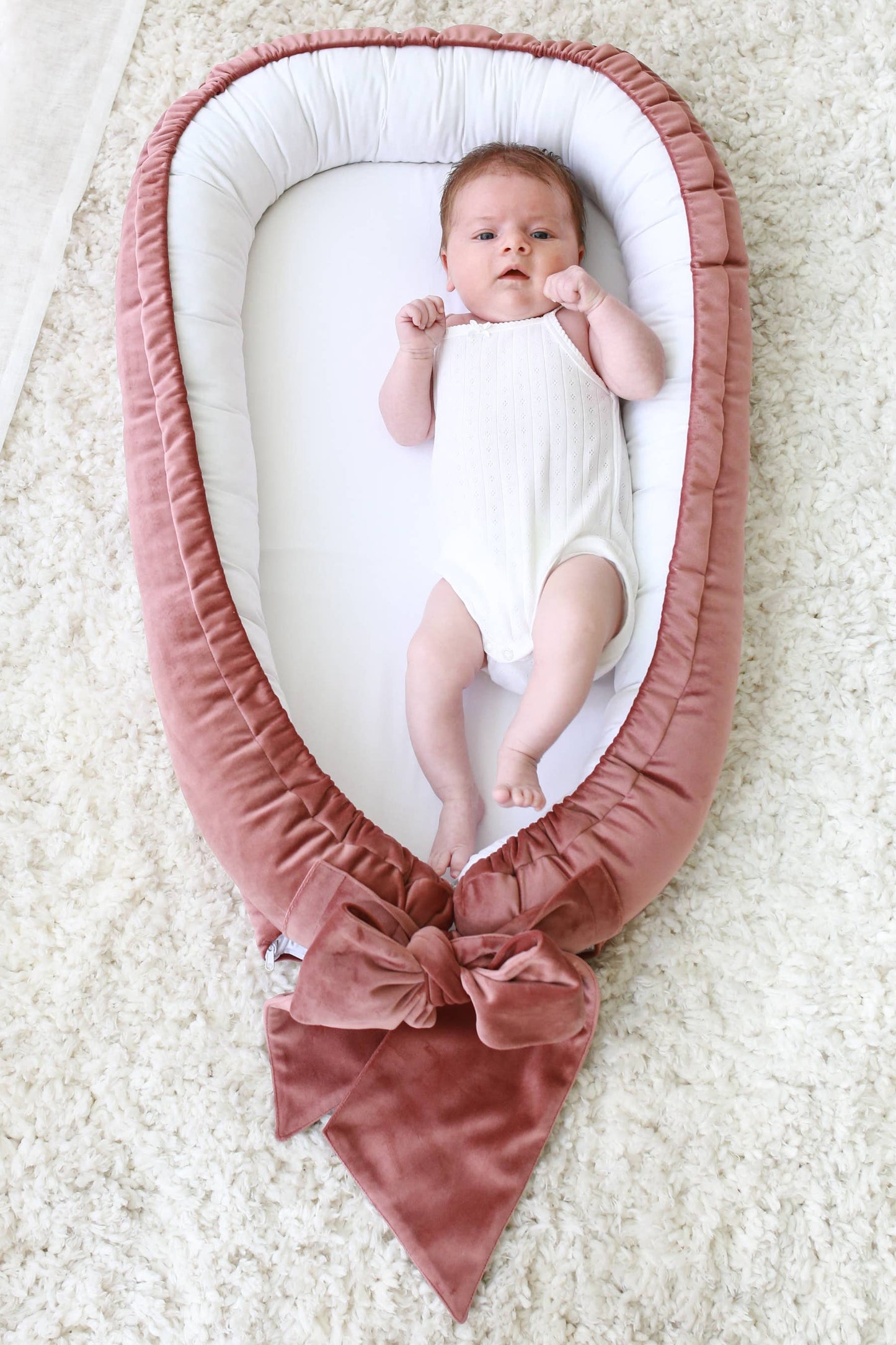 Velvet babynest with bow (5 colors) - BABYLY BABYLY