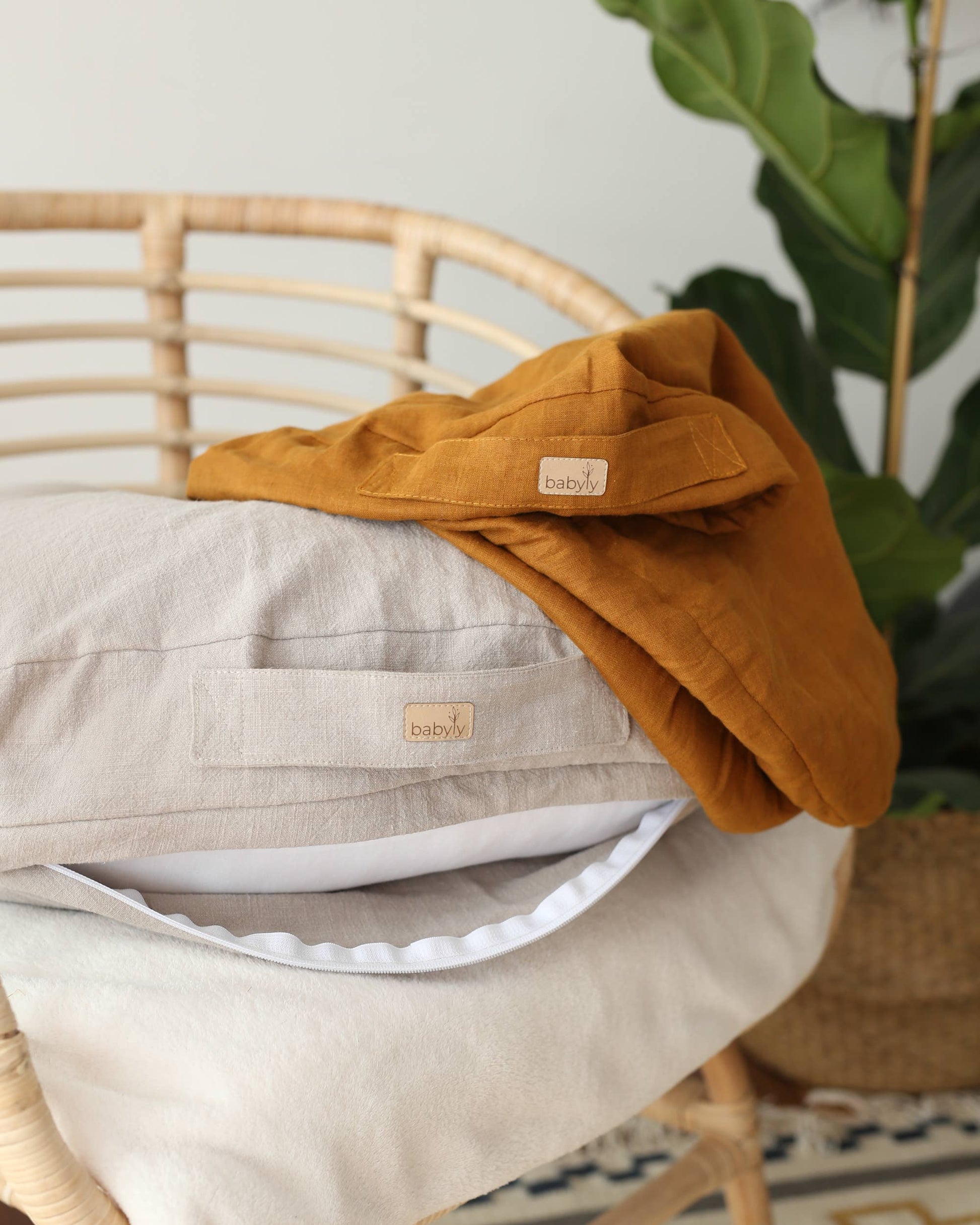Babyly - Nursing Pillow/Breast Feeding Pillow - Linen - (Beige) BABYLY