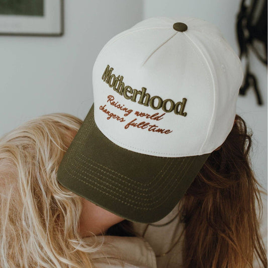 Motherhood: Raising World Changer hat Jenessa Wait