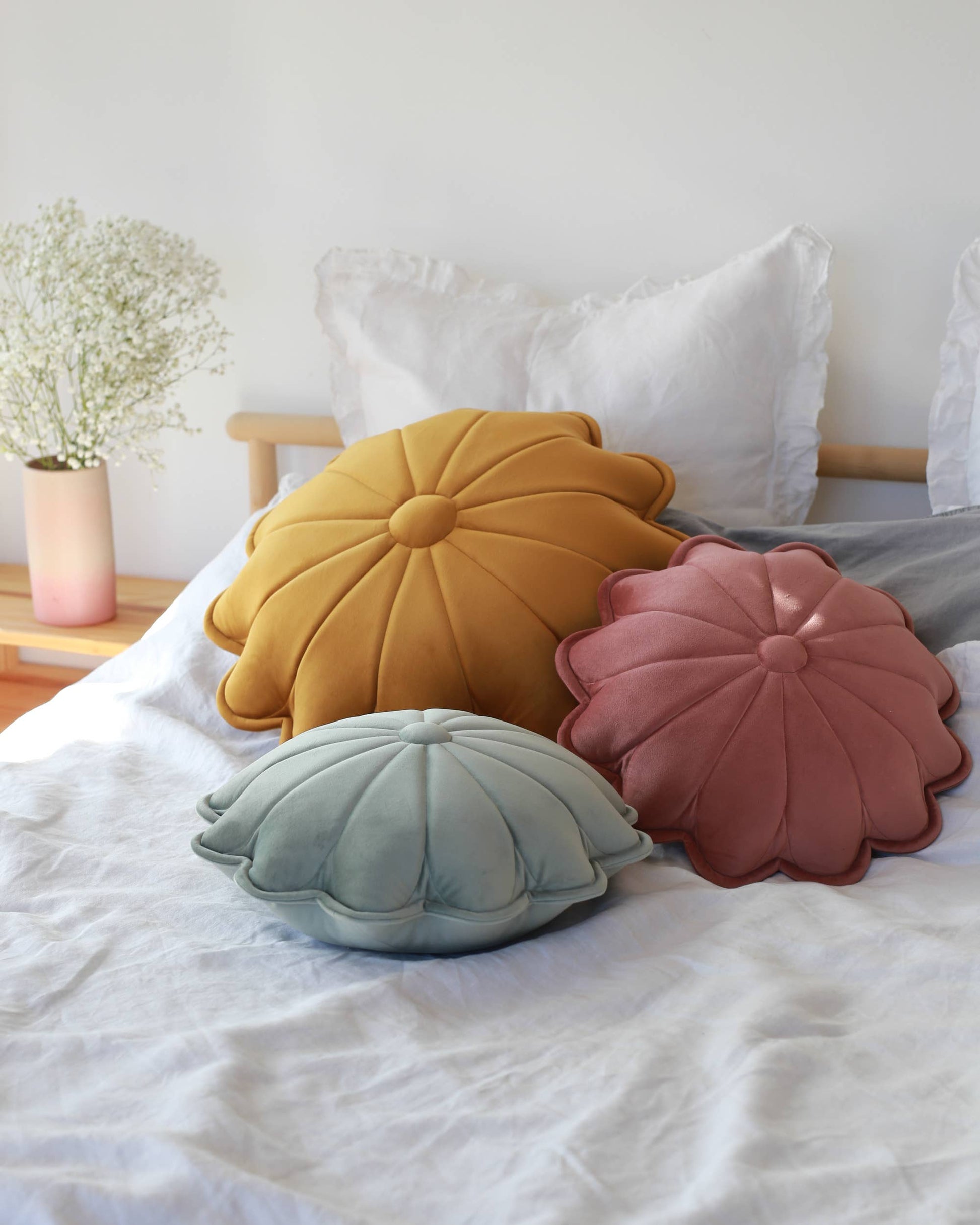 Babyly - Velvet Daisy Pillow - Large BABYLY
