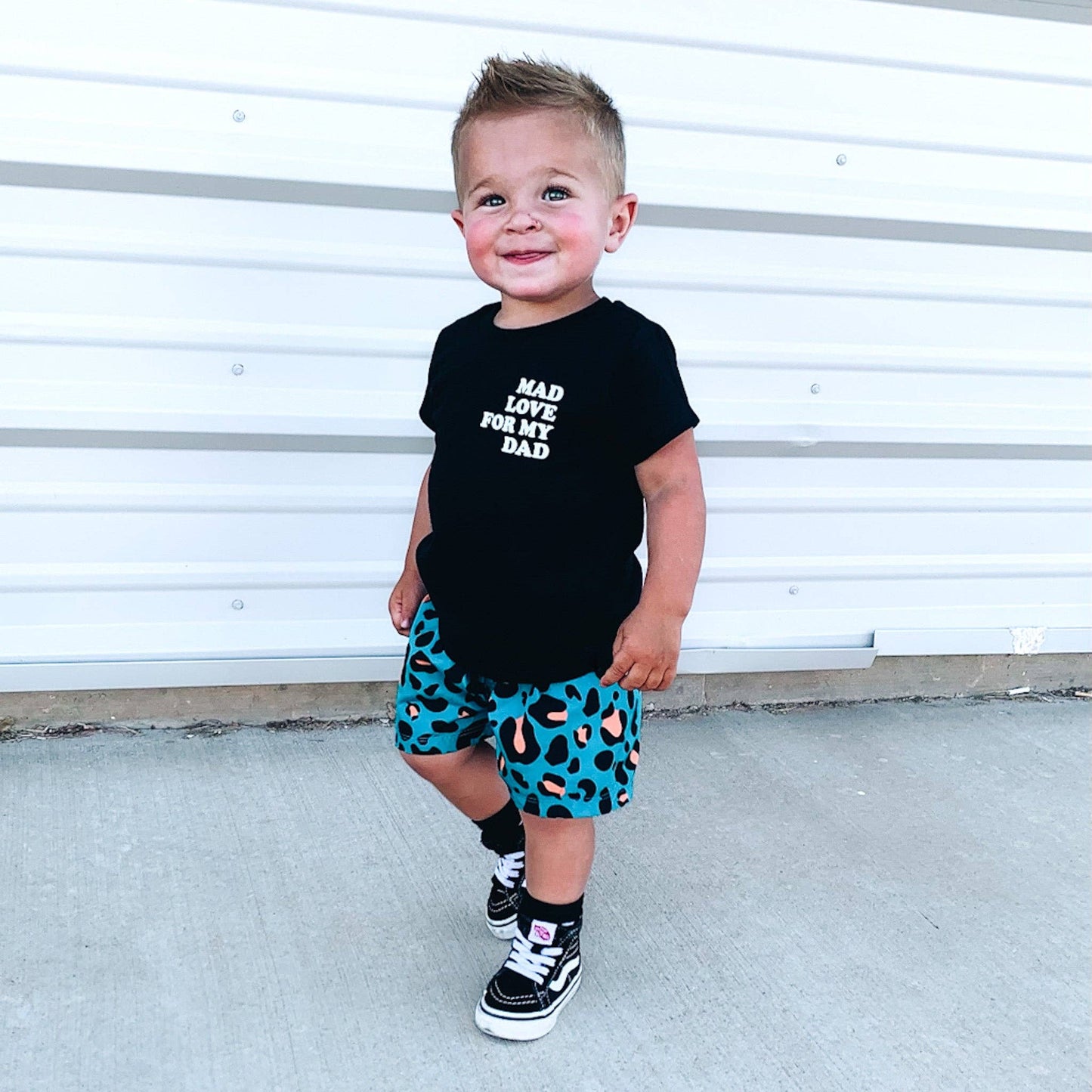 MAD LOVE FOR MY DAD TEE - BLACK LENOX JAMES