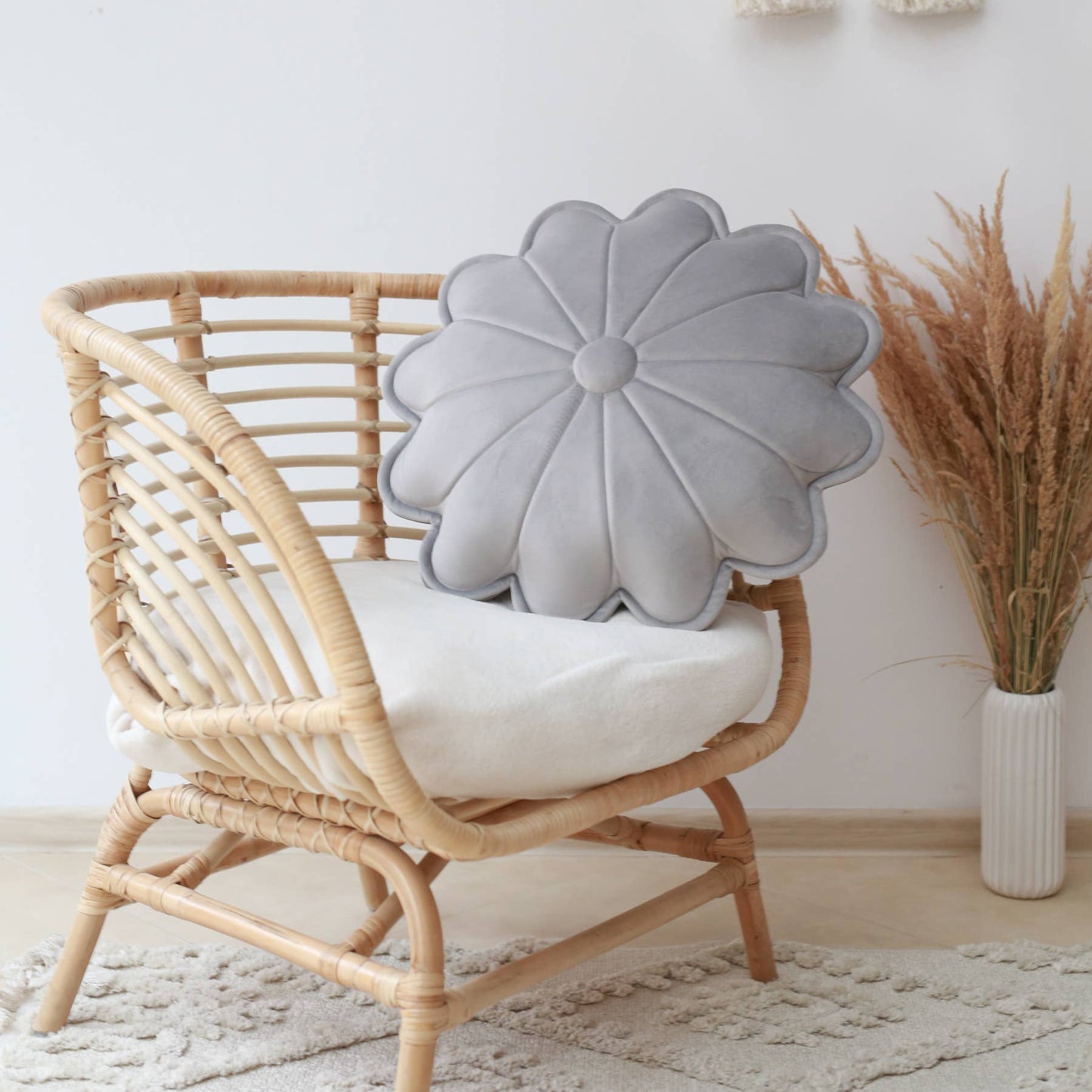 Velvet Daisy Pillow - Large BABYLY