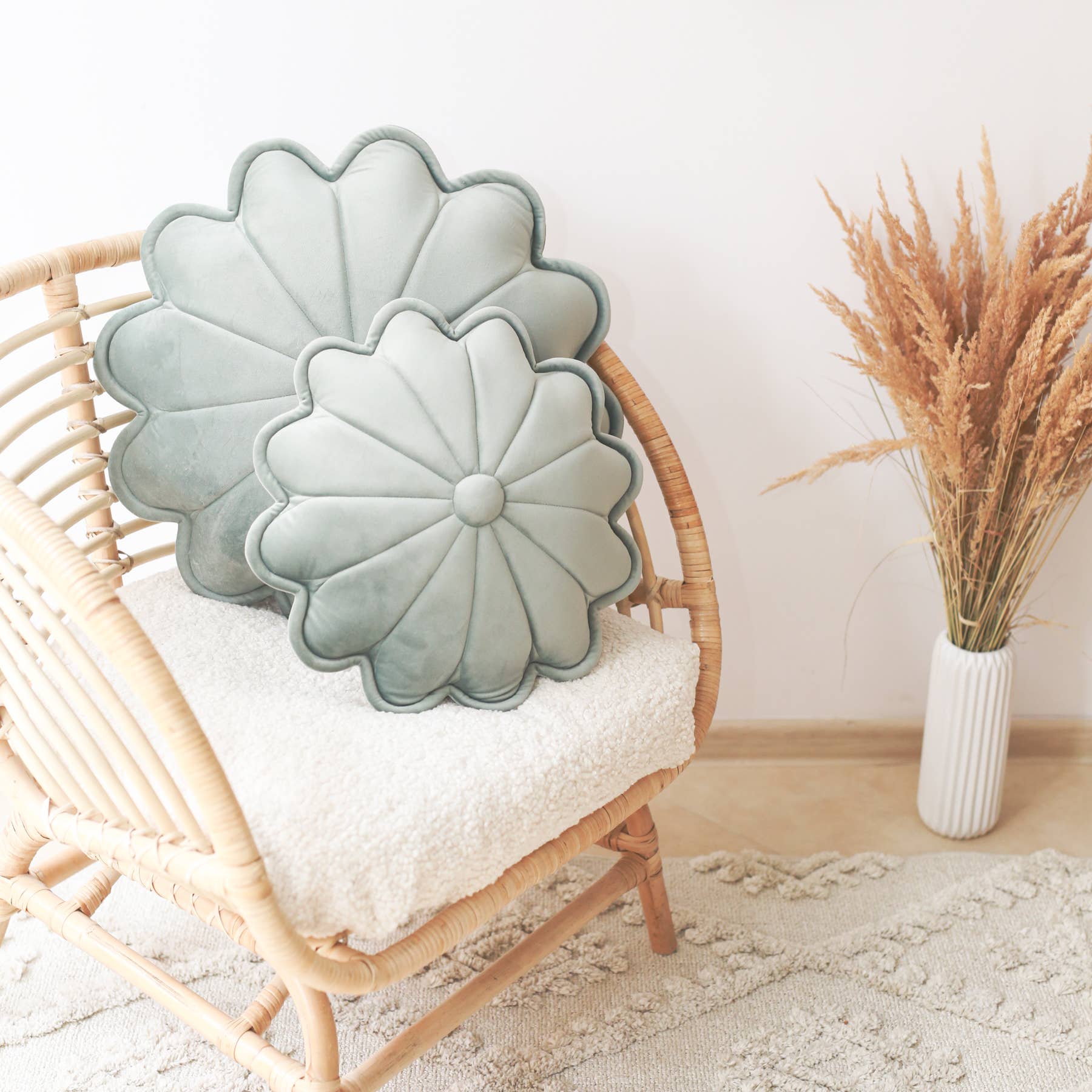 Babyly - Velvet Daisy Pillow - Large BABYLY Mint