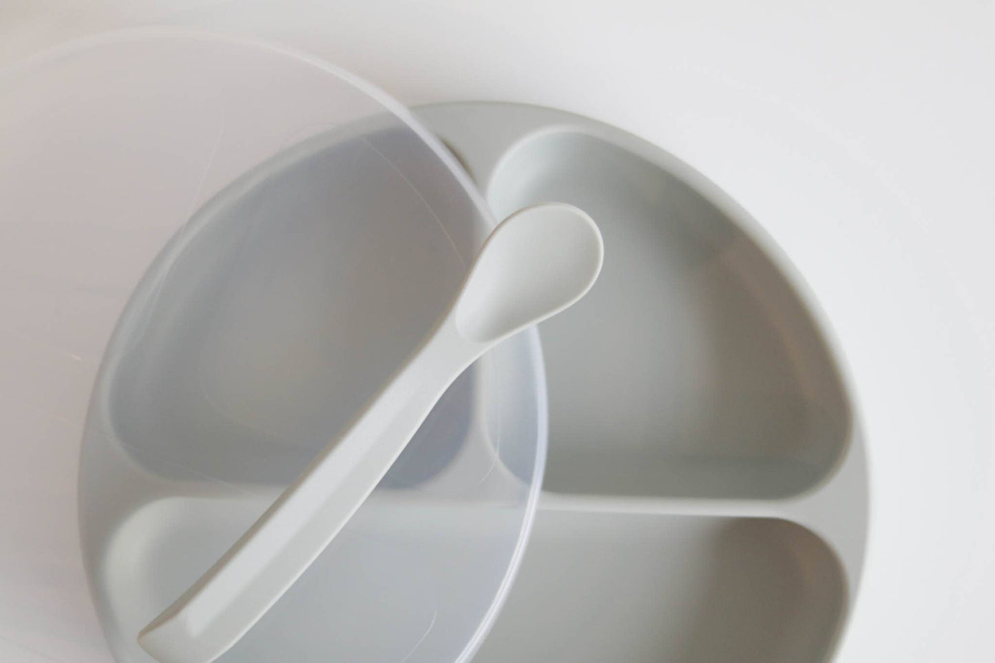 Silicone Suction Plate With Lid and Spoon The Saturday Baby
