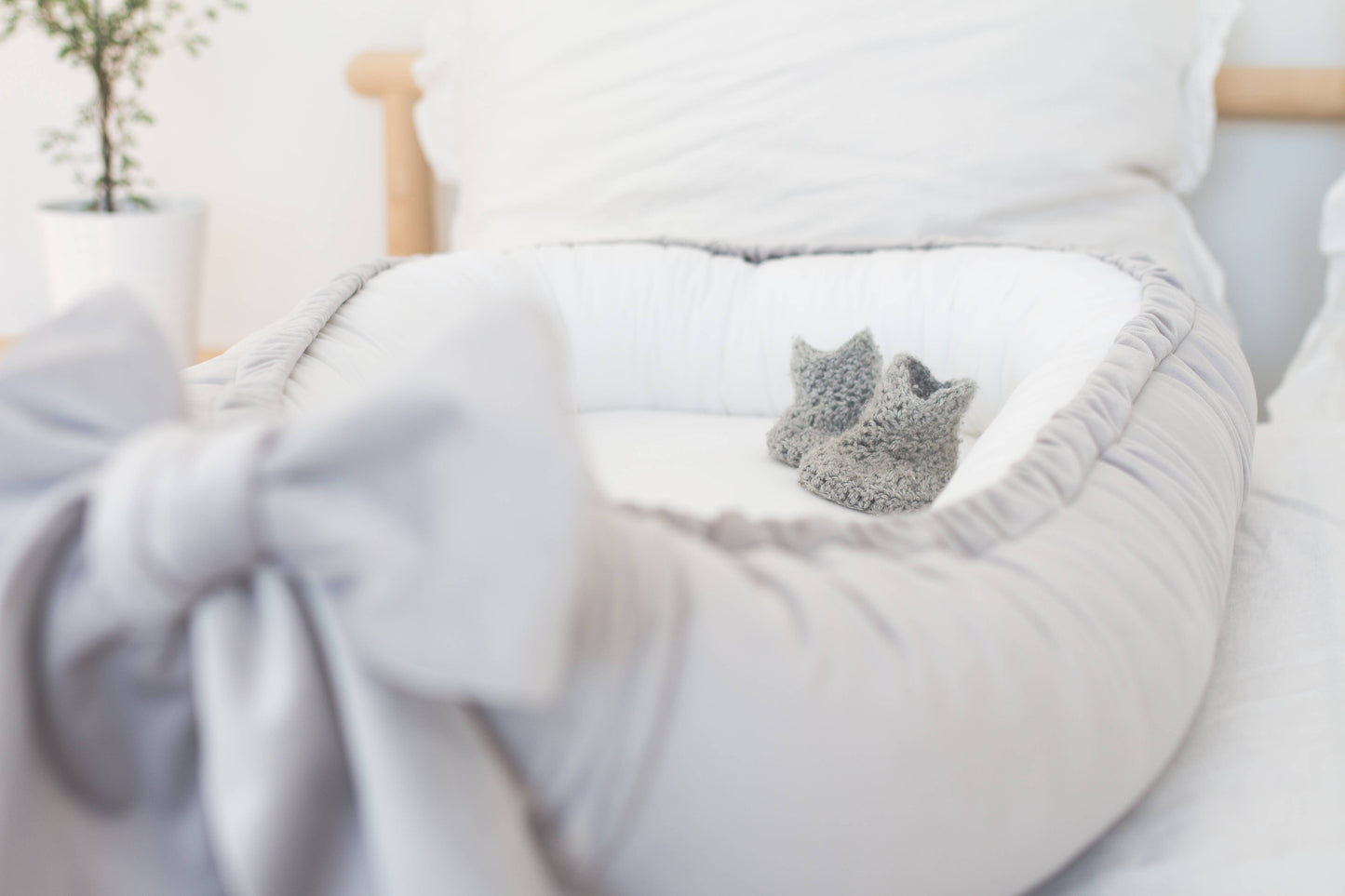 Velvet babynest with bow (5 colors) - BABYLY BABYLY