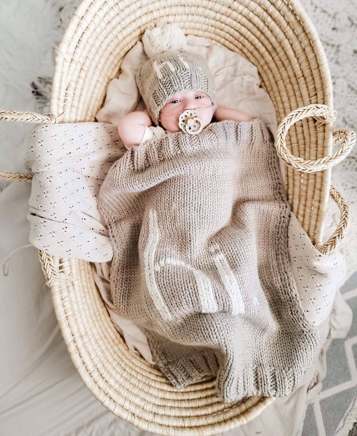 Hi. Hand Knit Baby Blanket Pebble Huggalugs