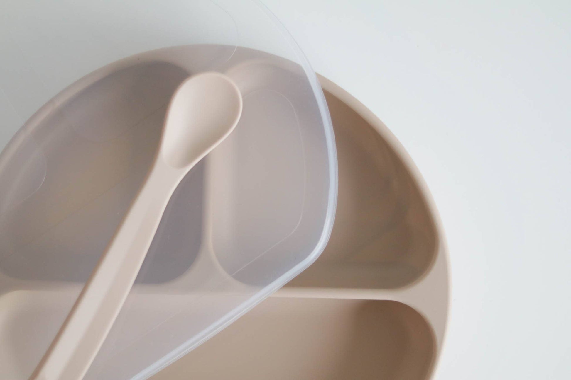 Silicone Suction Plate With Lid and Spoon The Saturday Baby