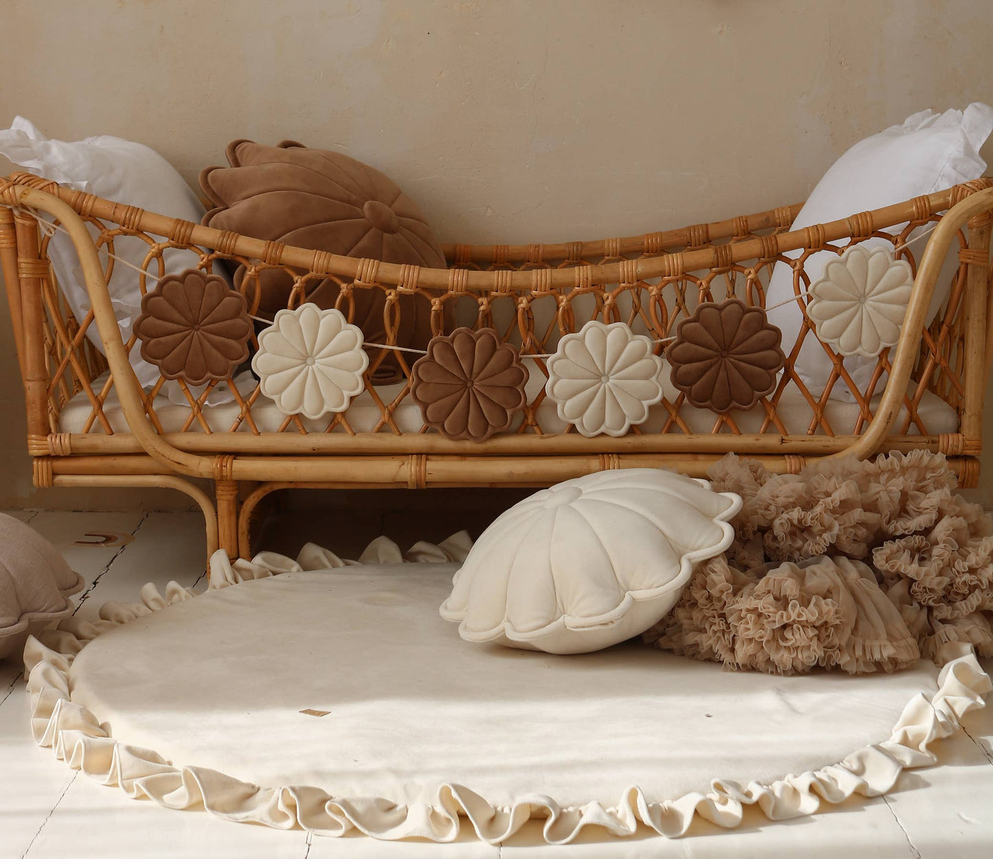 Babyly - Velvet Daisy Pillow - Small BABYLY