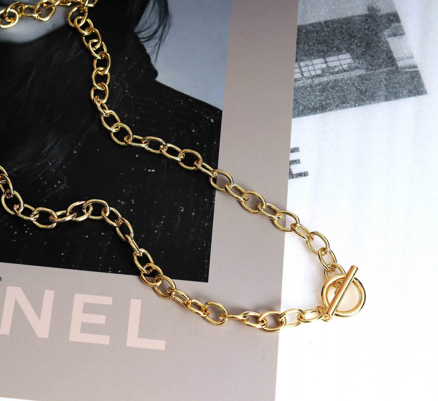 Oval Link Chain Necklace with Toggle Clasp BestBeads&Beyond