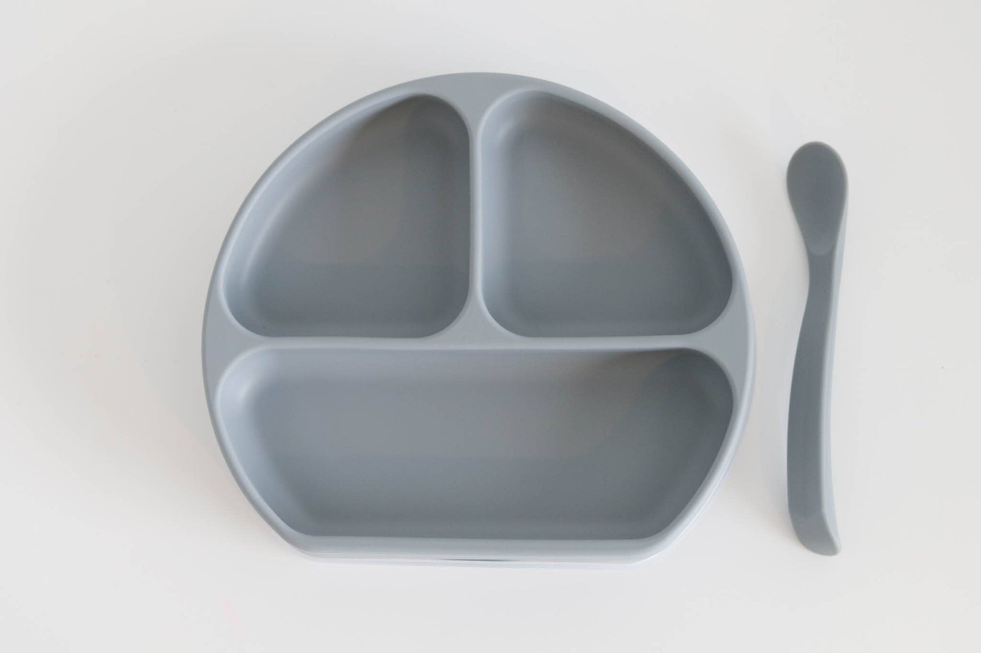 Silicone Suction Plate With Lid and Spoon The Saturday Baby Sky