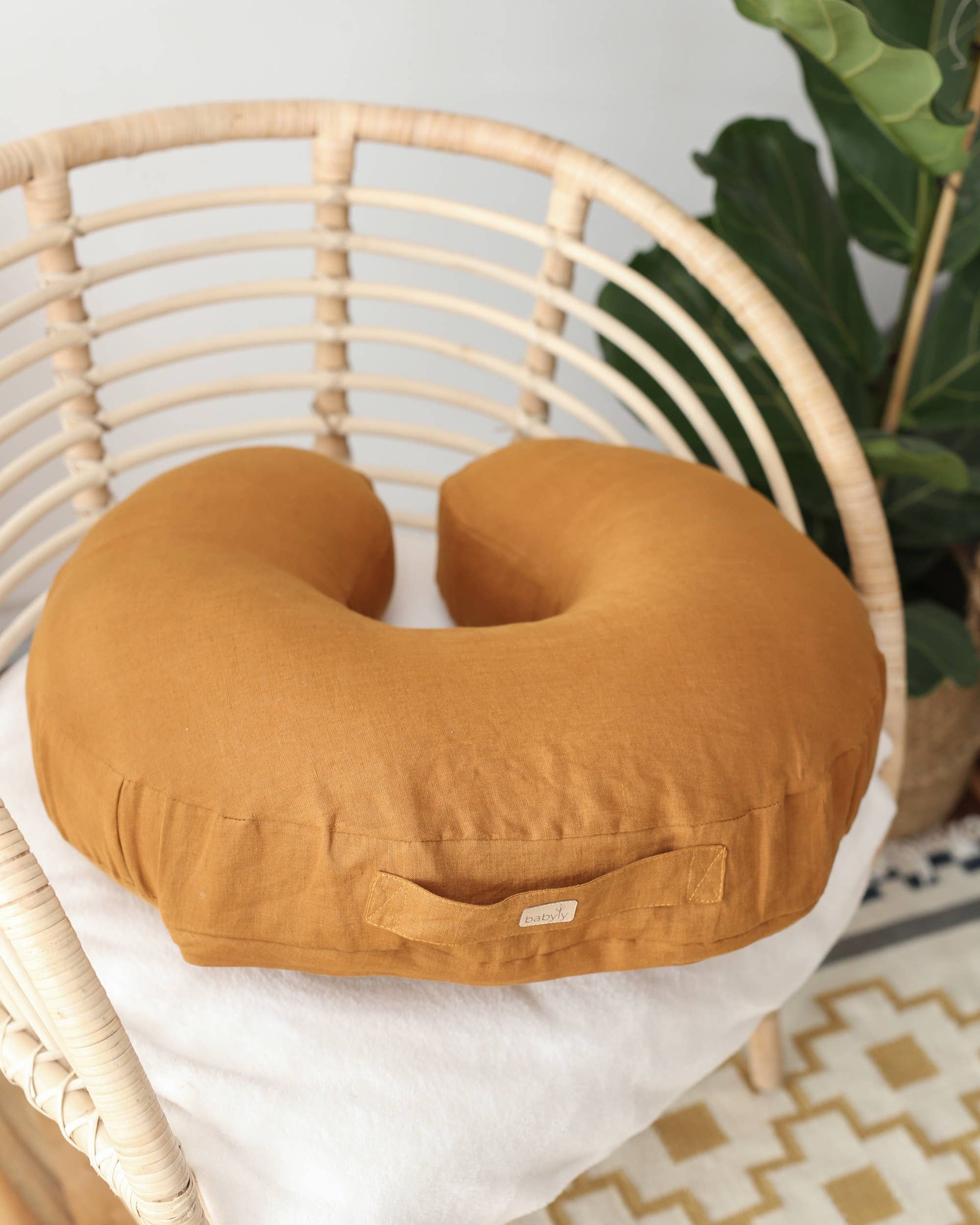 Babyly - Nursing Pillow/Breast Feeding Pillow - Linen - (Beige) BABYLY