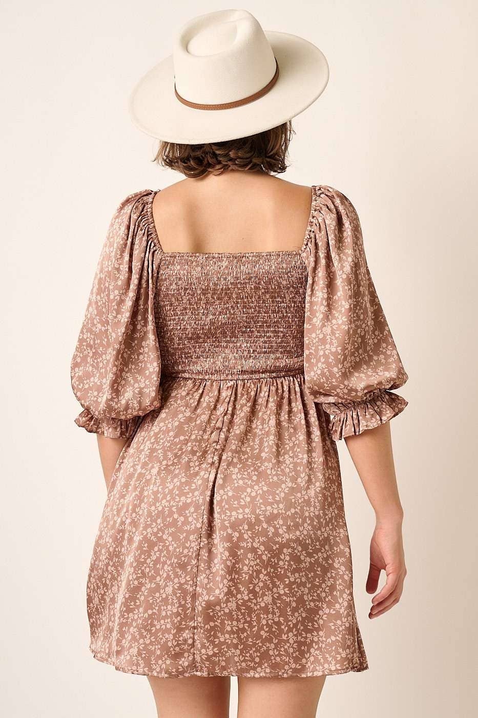 FLOWER PRINT SMOCKING DETAIL BABYDOLL DRESS mittoshop
