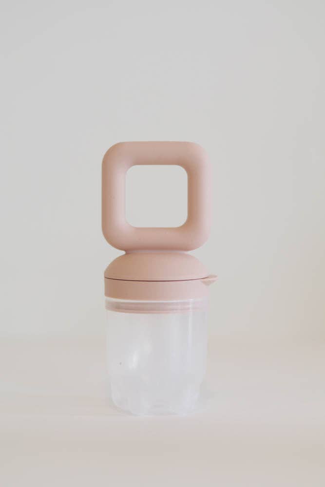 The Saturday Feeder Teether The Saturday Baby Sand