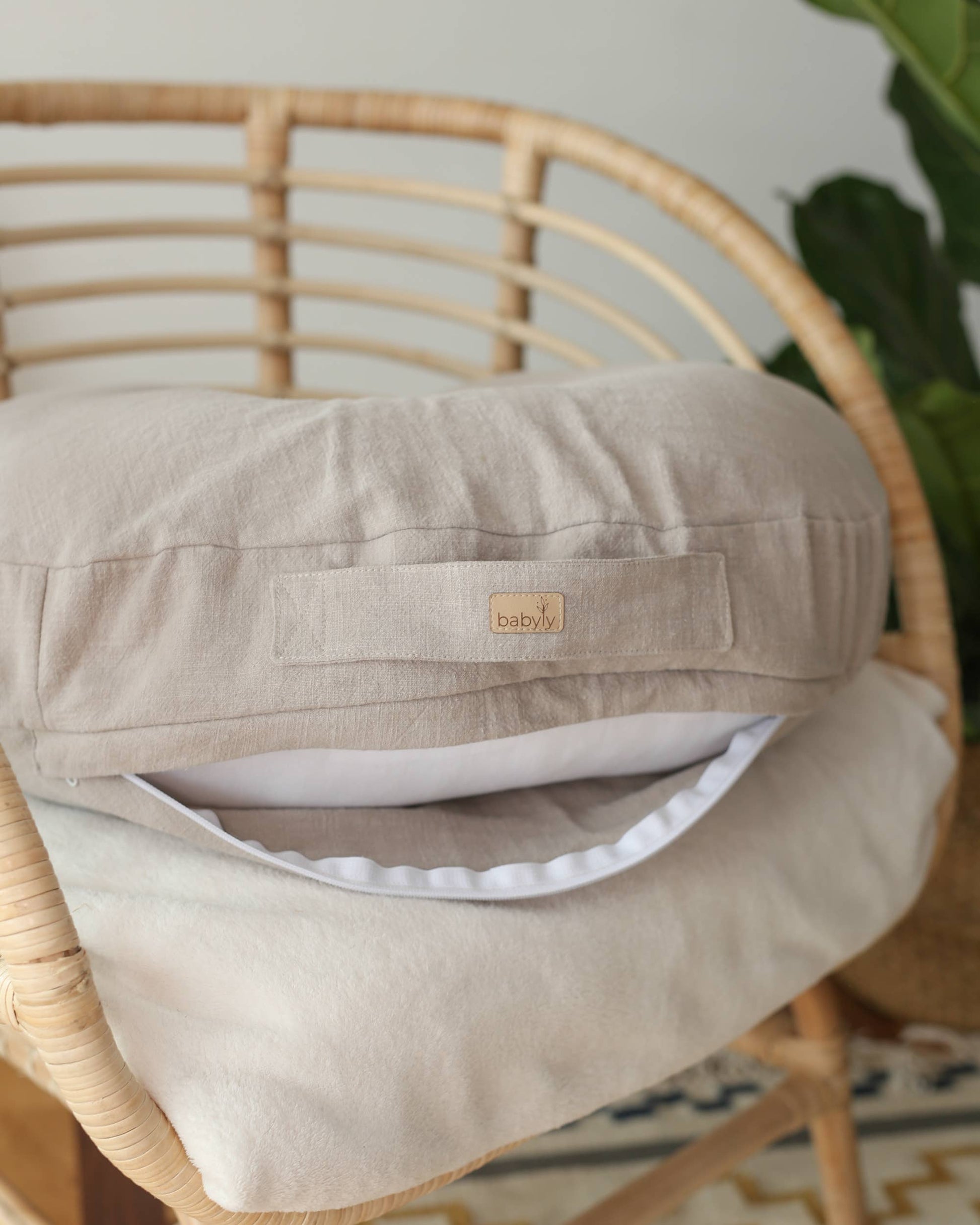 Babyly - Nursing Pillow/Breast Feeding Pillow - Linen - (Beige) BABYLY