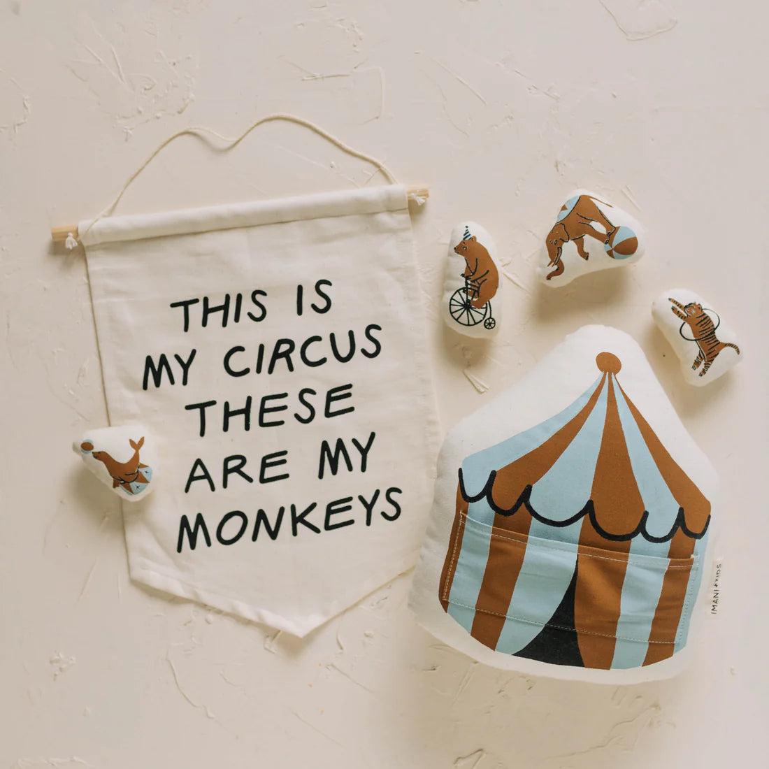 this is my circus hang sign Hunny B's