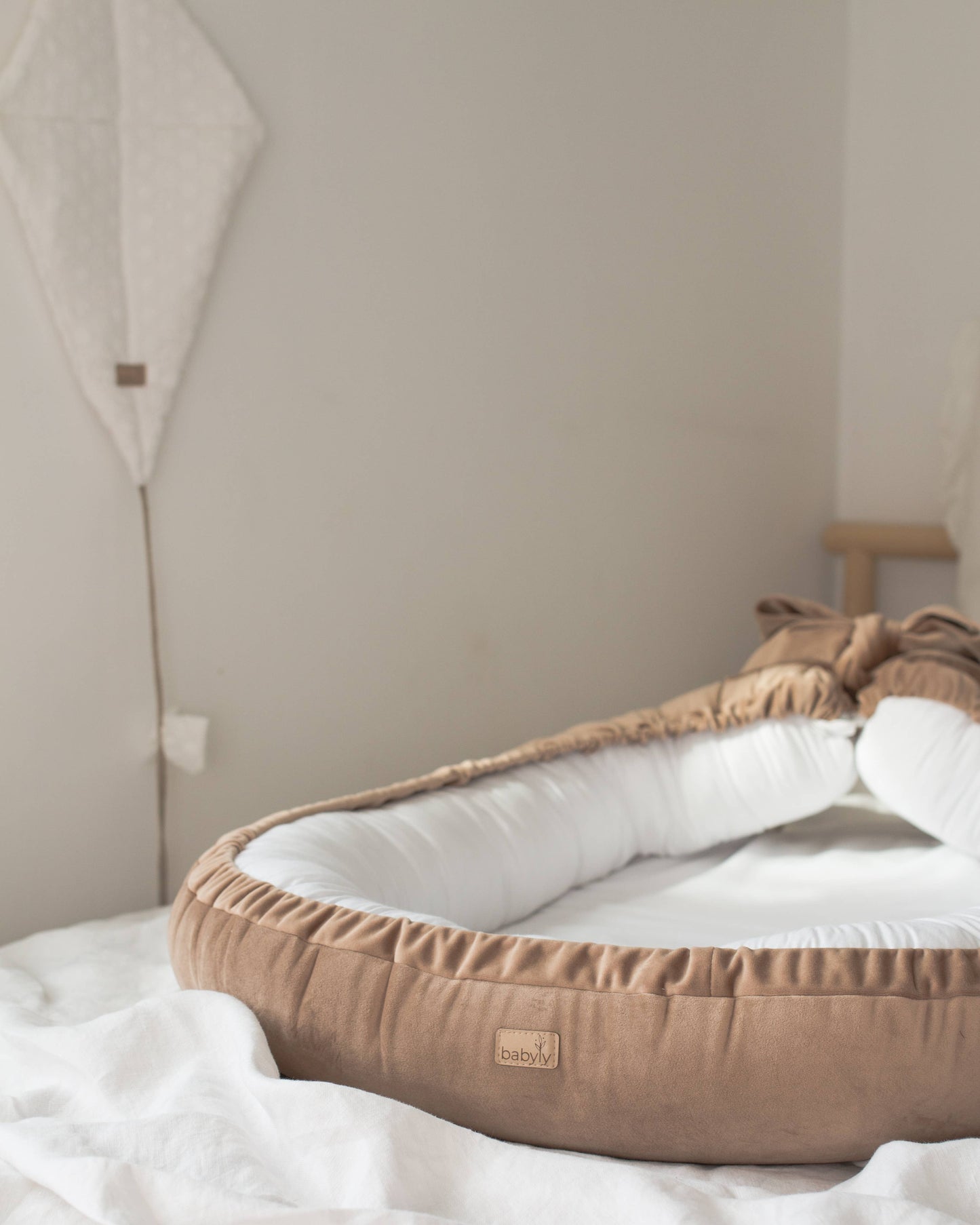 Velvet babynest with bow (5 colors) - BABYLY BABYLY