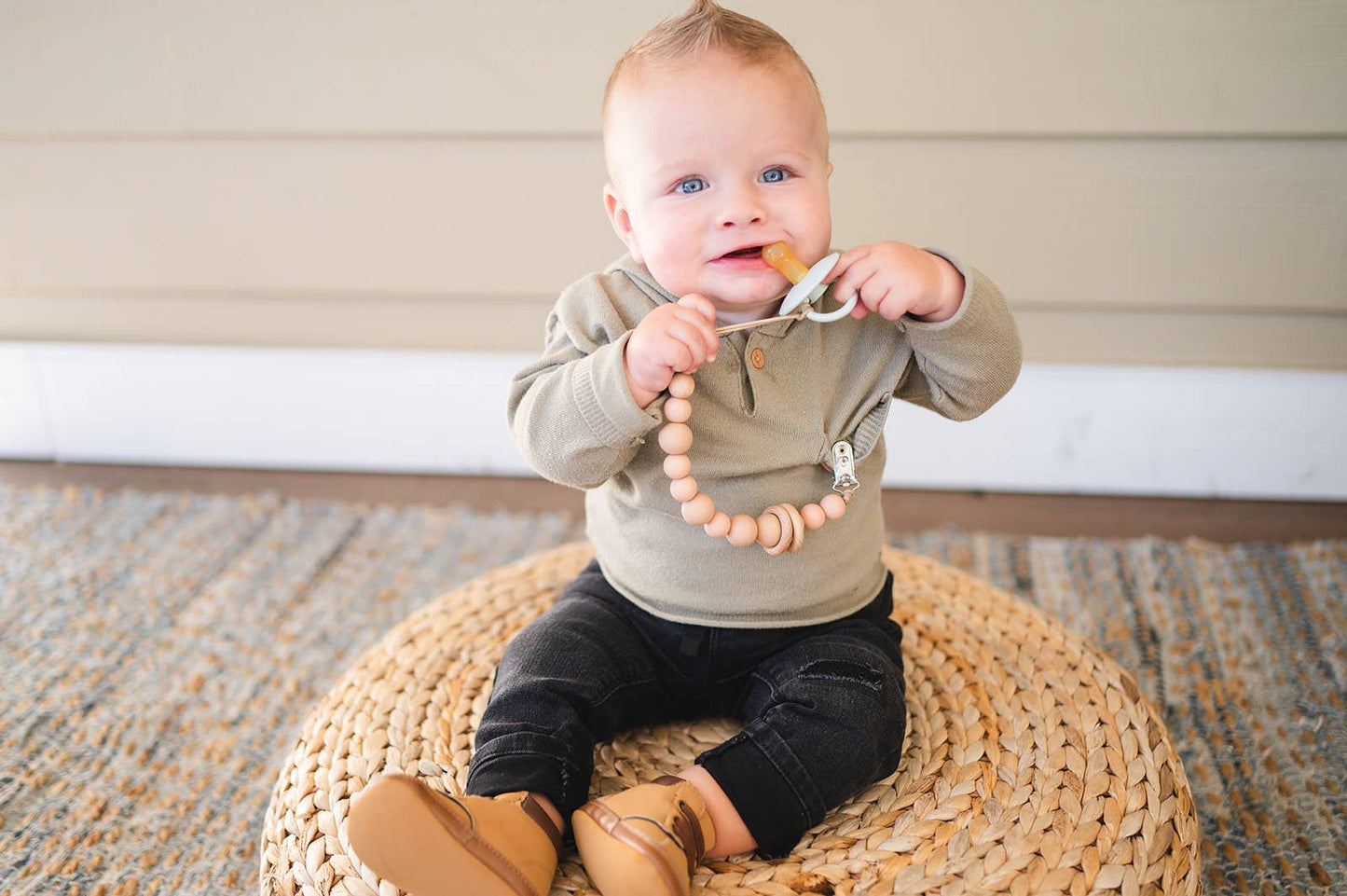 Silicone Bead & Wood Ring Pacifier Clip Babeehive Goods
