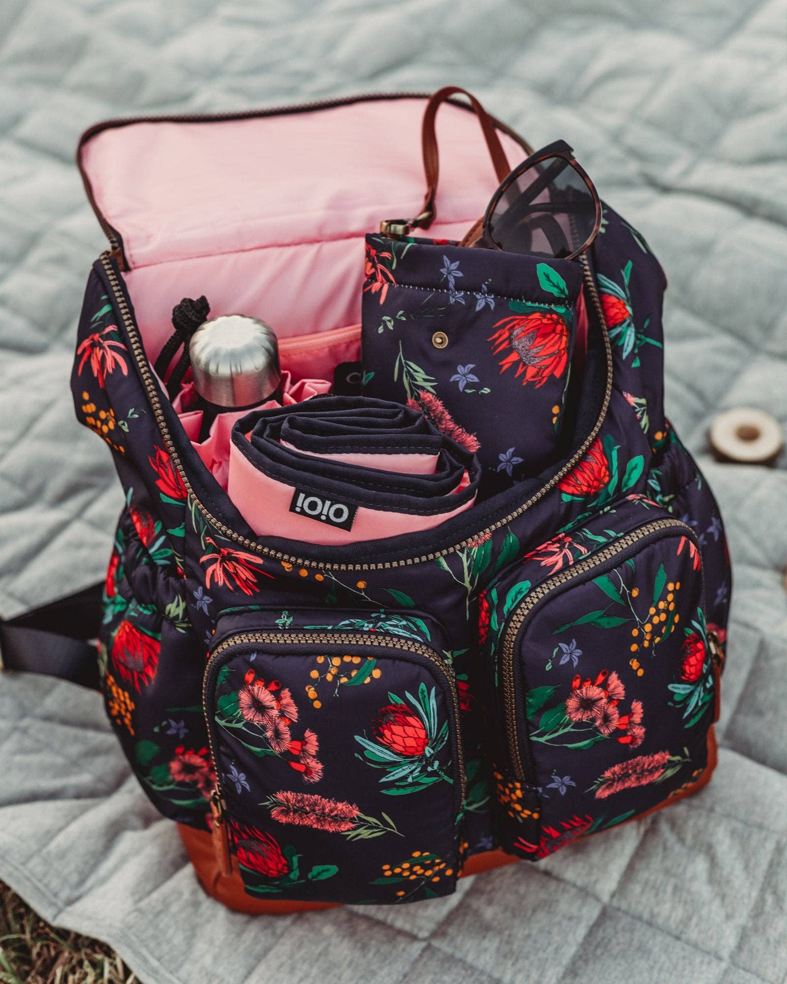Signature Diaper Backpack OiOi