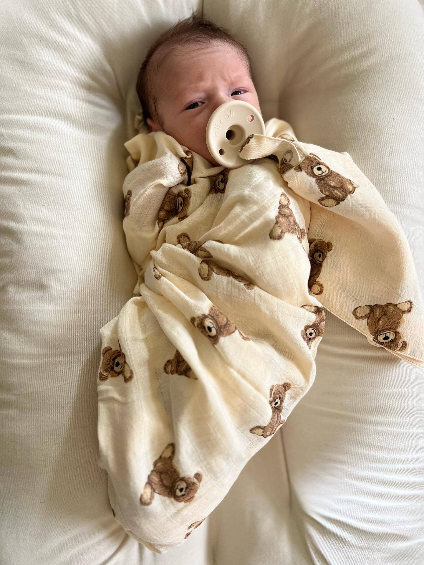 Pacifier Blanket Holder Bamboo Muslin (Teddy Bear)