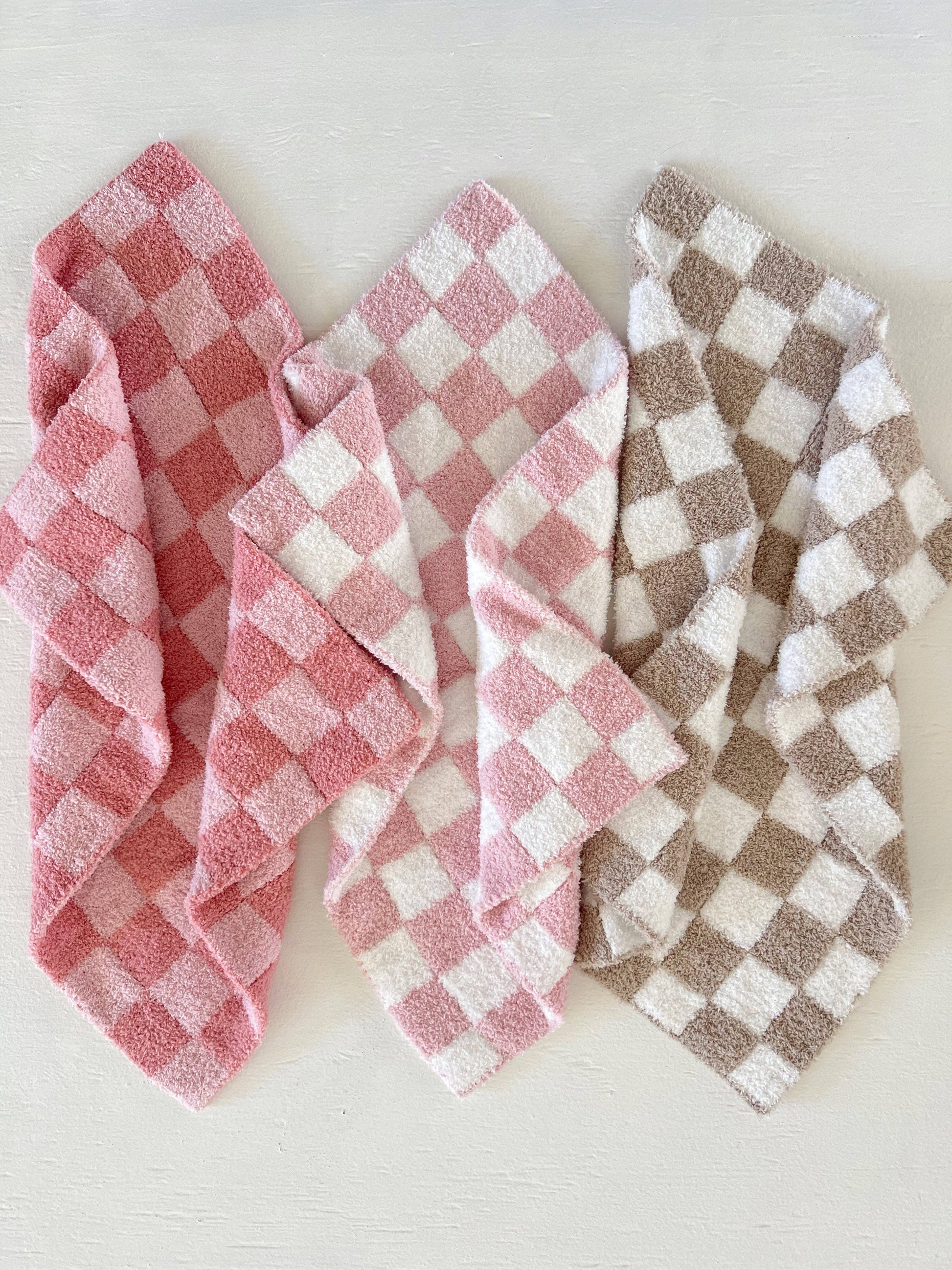 Phufy® Bliss Checkerboard Mini Blanket, Strawberry/Carnation SpearmintLOVE