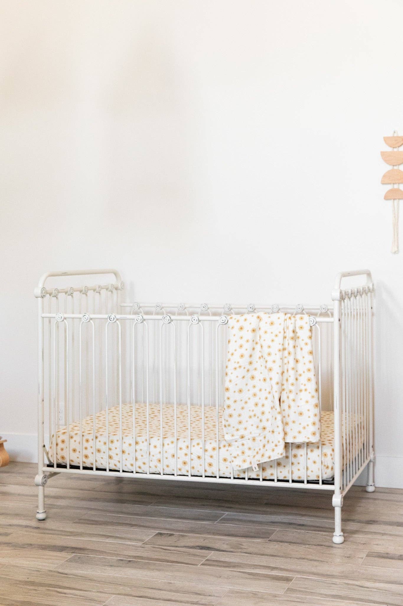 Daisy | Crib Sheet