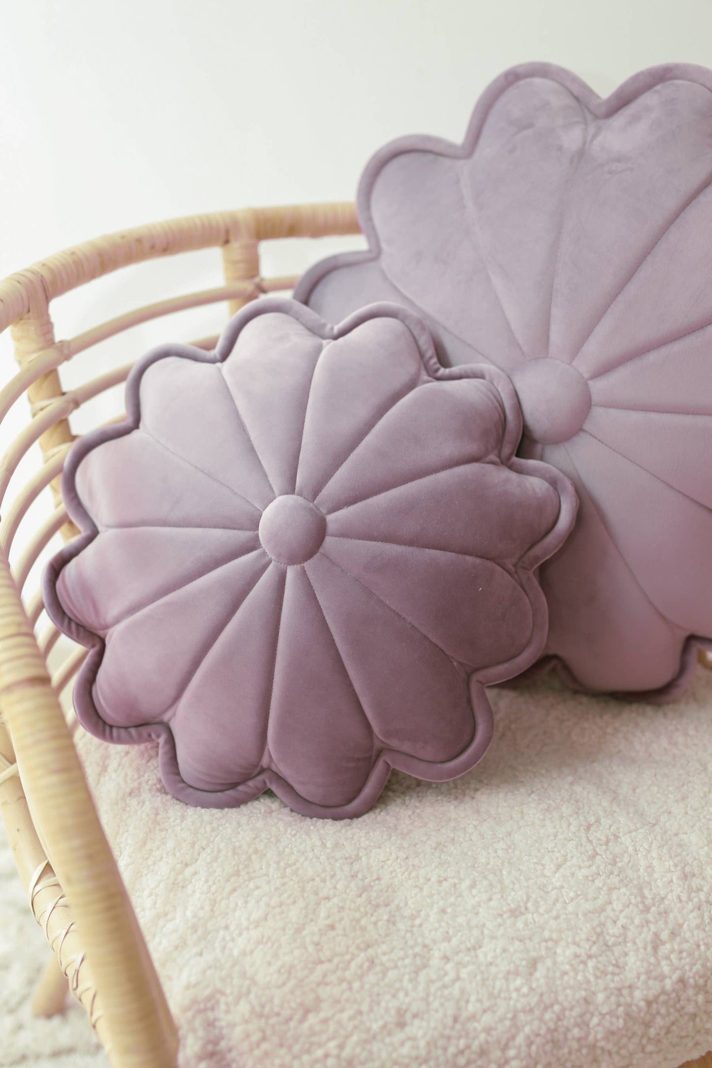 Velvet Daisy Pillow - Small