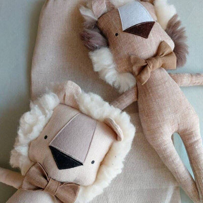 Annie & Charles® Loewe Annie & Charles