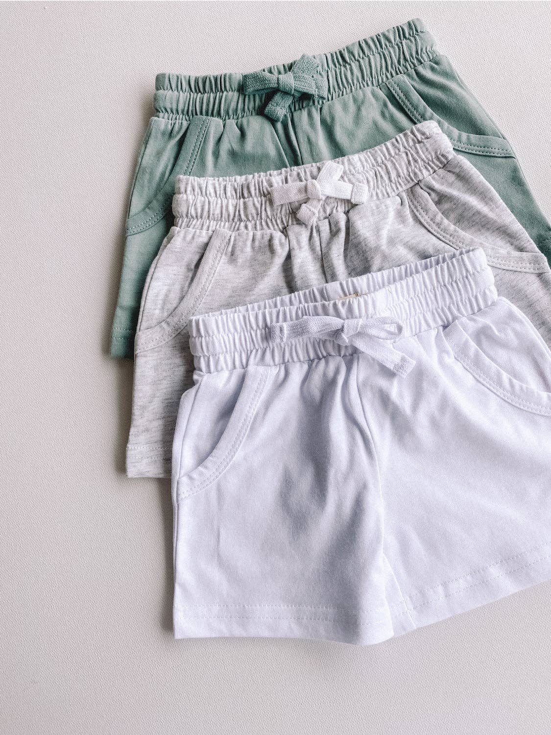 Essential drawstring short